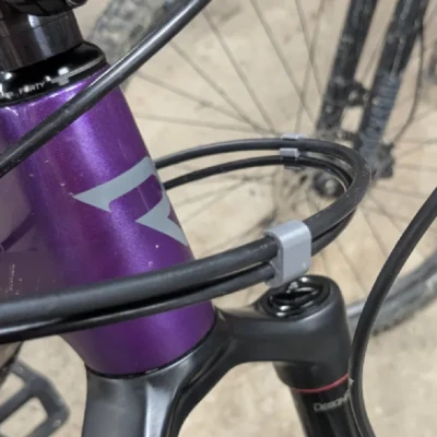 Kẹp Dây Phanh và Dây Đề