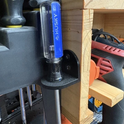 Giá treo tua vít gắn tường