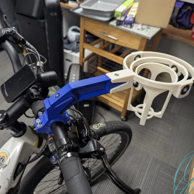 Giá đỡ ly có con quay hồi chuyển siêu bền cho xe đạp