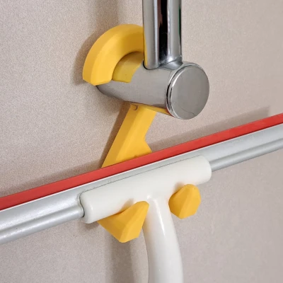 Kệ Giữ Cây Gạt Nước Phòng Tắm