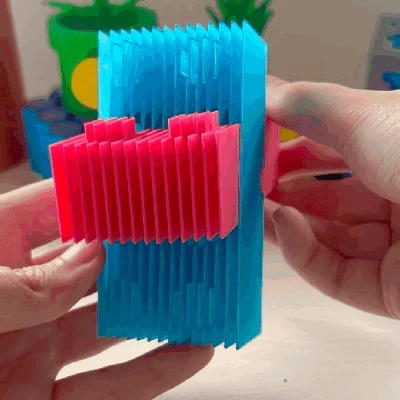 Mô Hình Lego Quantum Trong Suốt Độc Đáo