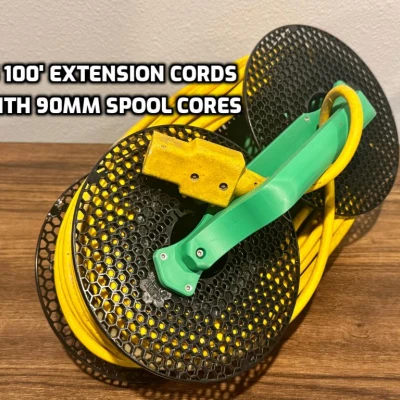 Dụng cụ giữ dây điện từ cuộn chỉ Prusament