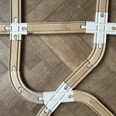 Đường Ray Giao Kim Cương 45/90 độ - Ray Gỗ Brio/IKEA