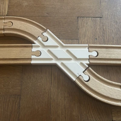 Đường Ray Giao Kim Cương 45/90 độ - Ray Gỗ Brio/IKEA