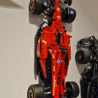 Giá Treo Tường LEGO Technic 42207 Ferrari SF-24 F1 (Không Cần Hỗ Trợ)