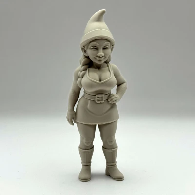 Nữ Thần Lùn Vườn Sành Điệu