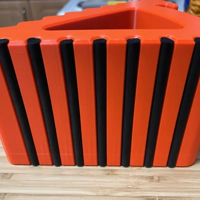 Cục Chặn Bánh Xe (Wheel Chock)