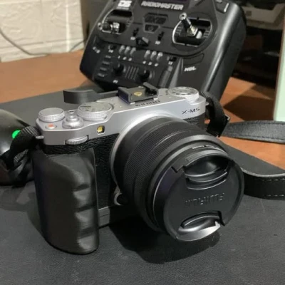 Tay Nắm Fujifilm XM5