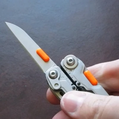 Que Cạy Mở Lưỡi Dao SOG PowerPint