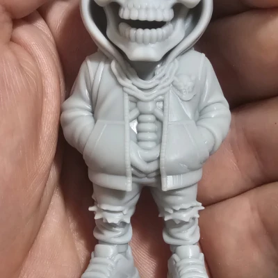 Grinny McBones - Ngầu Lòi, Không Chịu Nghỉ Hưu