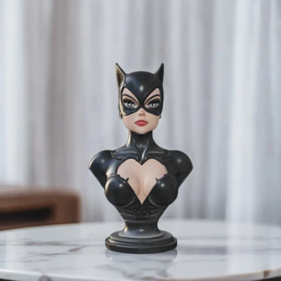Tượng Catwoman