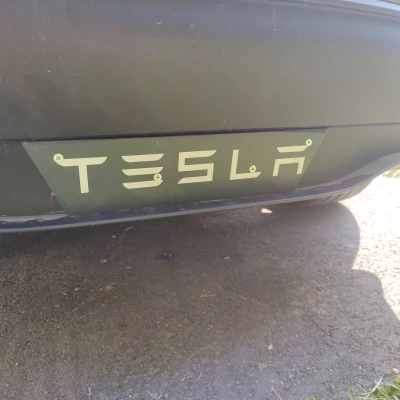 Nắp Che Móc Kéo Tesla Model Y (Nam Châm hoặc Vít)