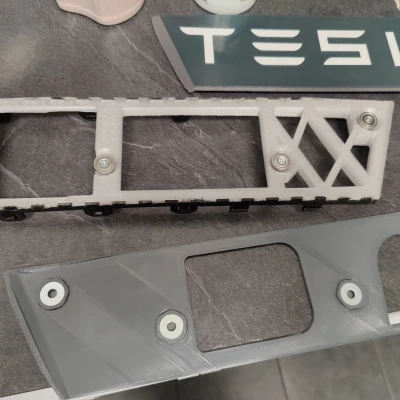 Nắp Che Móc Kéo Tesla Model Y (Nam Châm hoặc Vít)