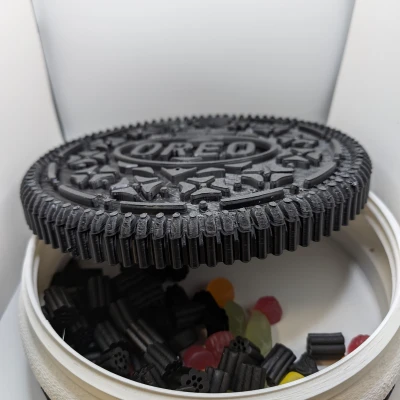 Hộp Đựng Oreo Khổng Lồ