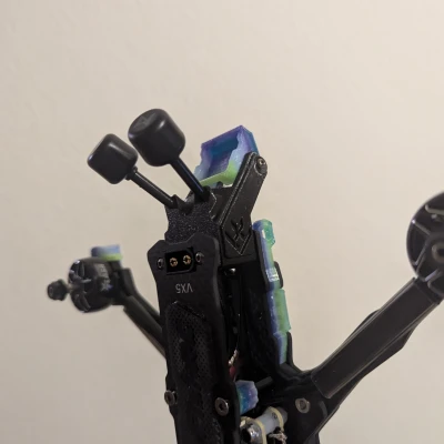 Giá Đỡ Ăng-ten Kép FlyFishRC Volador 2 VX5 (Bộ Waksnail Moonlight)