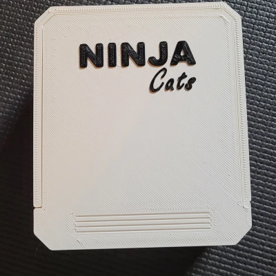 Hộp Đựng Lớn Hơn Cho Ninja Cats