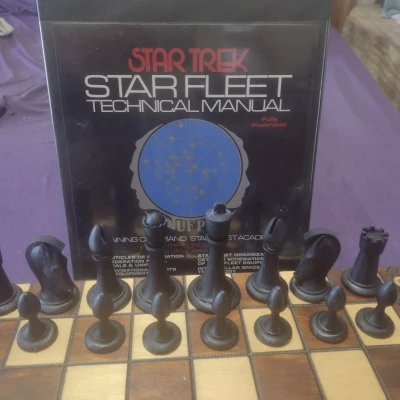 Bộ Cờ Vua Star Trek (Từ Cẩm nang Kỹ thuật Starfleet của Franz Joseph)