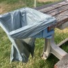 Kẹp Giữ Túi Rác Bàn Picnic - Thumbnail 1