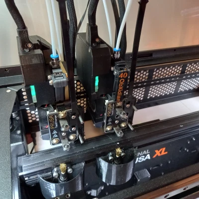 Nắp Che Lỗ Hổng Phía Sau Máy XL