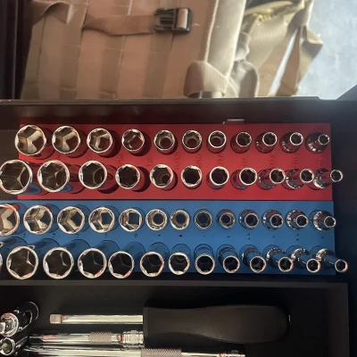 Khay Đựng Bộ Tuýp Quinn 3/8 inch Hiệu Master