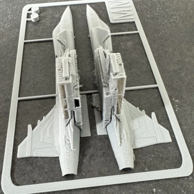 Mô hình Saab JAS-39 Gripen dạng kit card