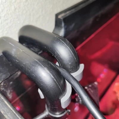 Kẹp ống hồ cá 22/16 mm