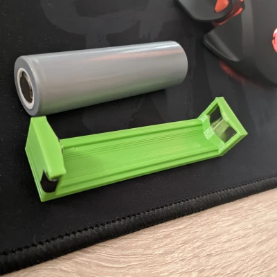 Giá đỡ pin 21700