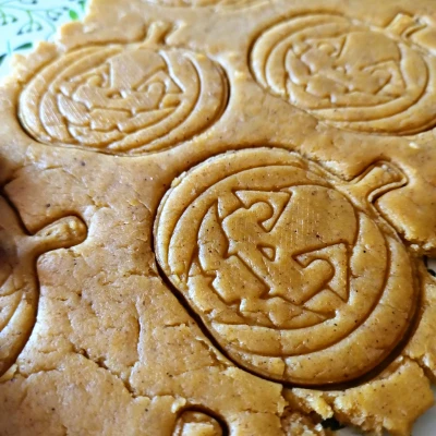 Khuôn Cắt Bánh Quy và Con Dấu Quả Bí Ngô Halloween