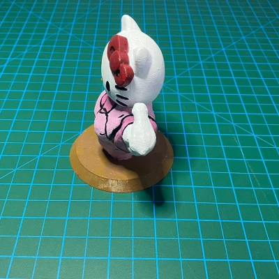 Hello Kitty cơ bắp