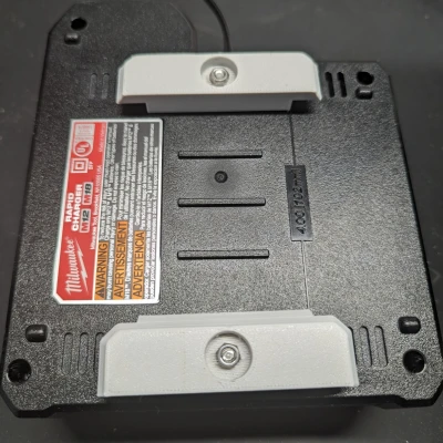 Giá Treo Sạc Nhanh Milwaukee Packout