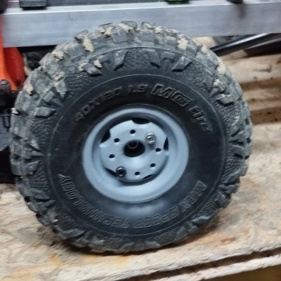 Lỗ độn bánh xe TPU 1.9" cho RC Crawler