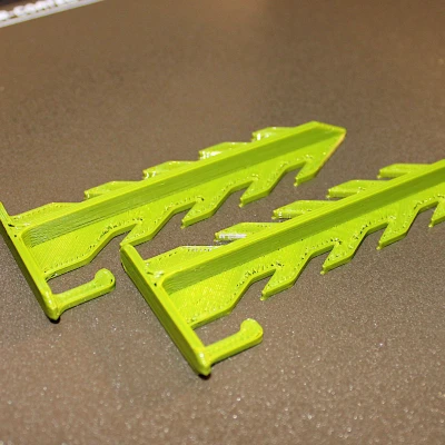 Cọc Cắm Đất Nhỏ (8cm Erdspieß / Erdanker / Hering)