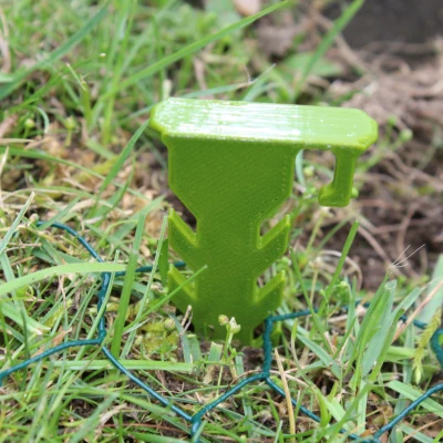 Cọc Cắm Đất Nhỏ (8cm Erdspieß / Erdanker / Hering)