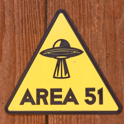 Biển hiệu AREA 51 - Chọn UFO yêu thích của bạn