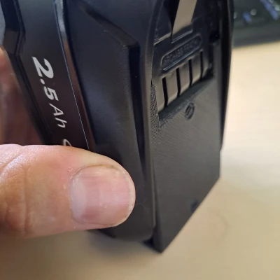 Giá đỡ pin Bosch 18V All-in-One