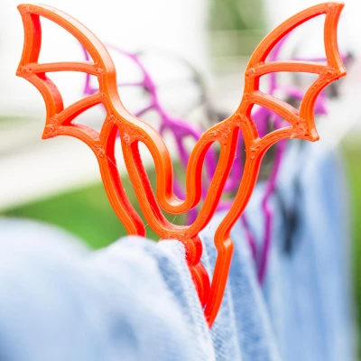 Kẹp Quần Áo Hình Cánh Dơi