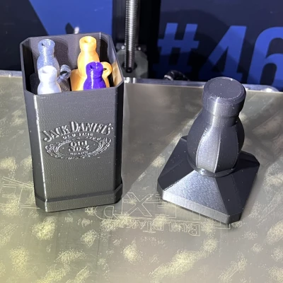 Còi Jack Daniels kèm chai đựng đồ