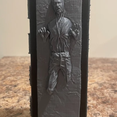 Ly Cắm Bút Han Solo Đông Lạnh Carbonite