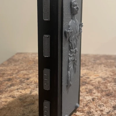 Ly Cắm Bút Han Solo Đông Lạnh Carbonite