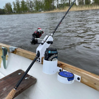 Giá Đỡ Lon Bia Cho Tàu Thuyền