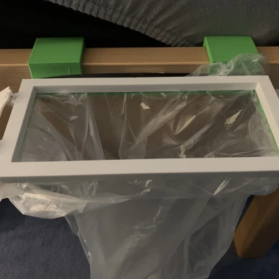 Hộp Đựng Rác Gắn Đầu Giường