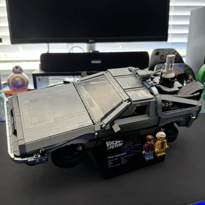 Đế Dựng Xe Delorean Lego Back to the Future