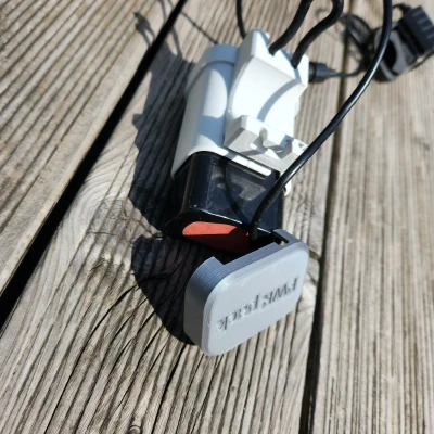 Giá Đỡ Pin Cho Đèn Xe Đạp