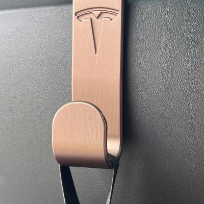 MÓC TREO GHẾ SAU TESLA MODEL Y - Logo Optimus hoặc Tesla
