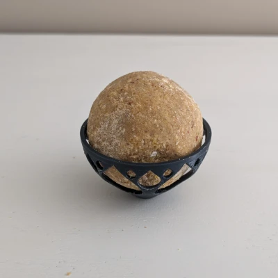 Giá Đựng Viên Mỡ Cho Chim Bird Buddy