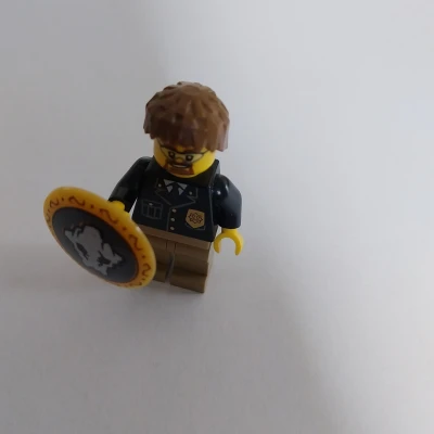 Khiên Lego