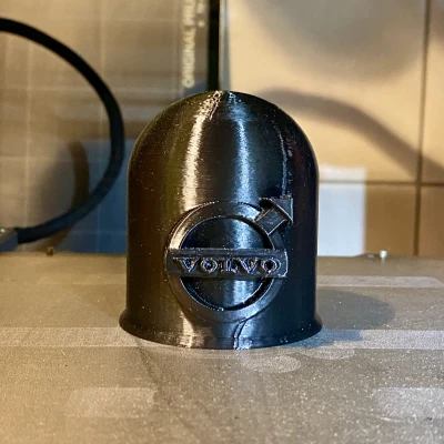 Chén che bi moóc Volvo