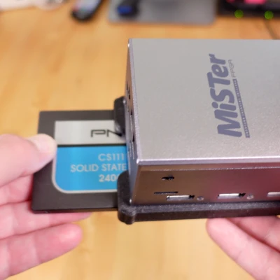 MASE - Hộp Đựng SATA Gắn Kèm Cho Máy MiSTer FPGA