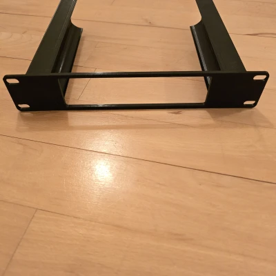 Giá Đỡ Rack 10 Inch USW-Lite-16 PoE