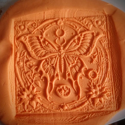 Bộ Dấu Hình Bướm Đêm Luna Cho Gốm